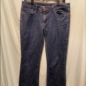 EUC Levi’s 547 platinum flares. Women’s 10